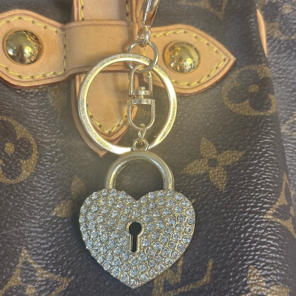 Heart lock with rhinestone bag charm or keychain gold or silver - Picture 3 of 3